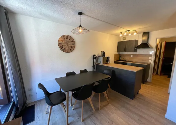 Chaleureux & Renove | Ideal 4 A 6 Vacanciers Апартаменты *